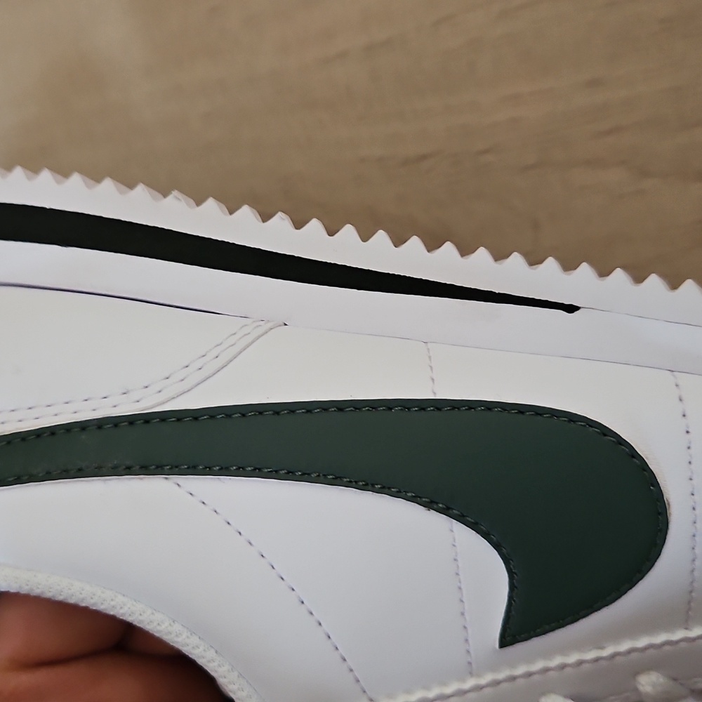 Nike Cortez Green And White Sneakers 5.5 - Picture 7 of 9
